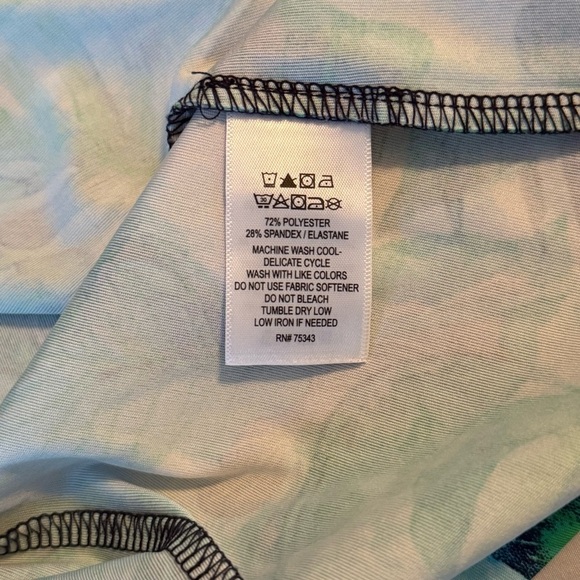 Tommy Bahama Azure Lagoon Women Size XL Long Sleeve Mock Neck 1/4 Zip Golf Shirt - Picture 8 of 12